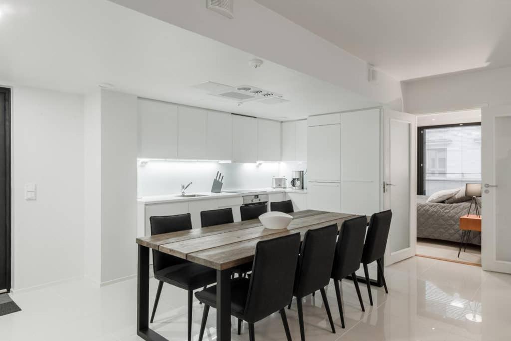 Sleek And Spacious 3 Bedroom Apartment In City Centre Helsinki Exterior foto